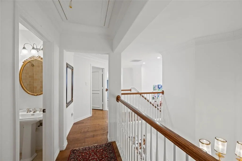 2005 Hillcrest Court