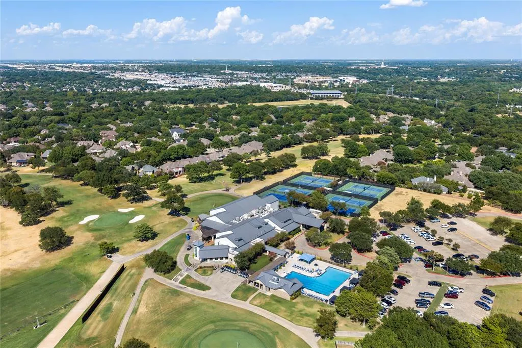 2005 Hillcrest Court