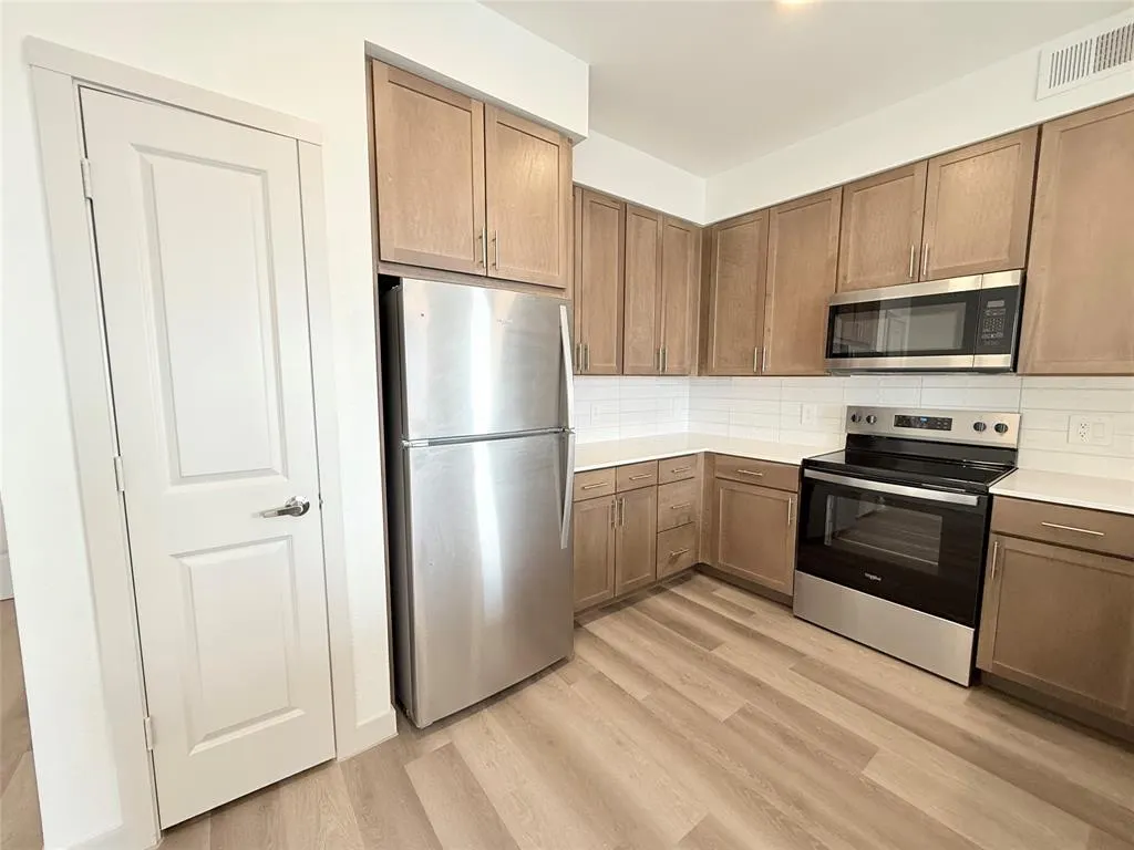 3900 pga Parkway #2302