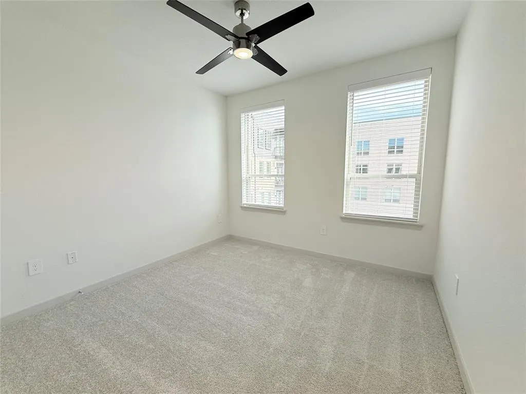 3900 pga Parkway #2302