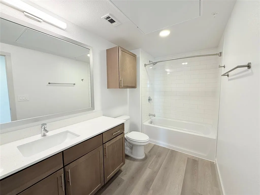 3900 pga Parkway #2302