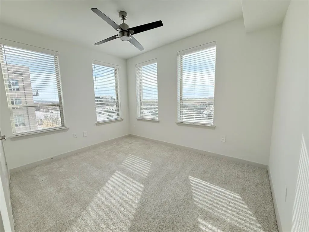 3900 pga Parkway #2302