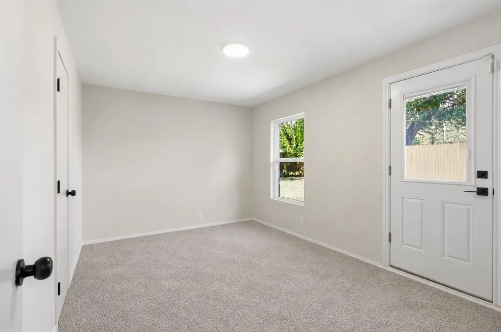 1521 Glenwick Drive