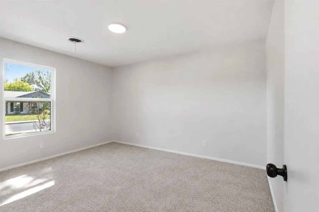 1521 Glenwick Drive
