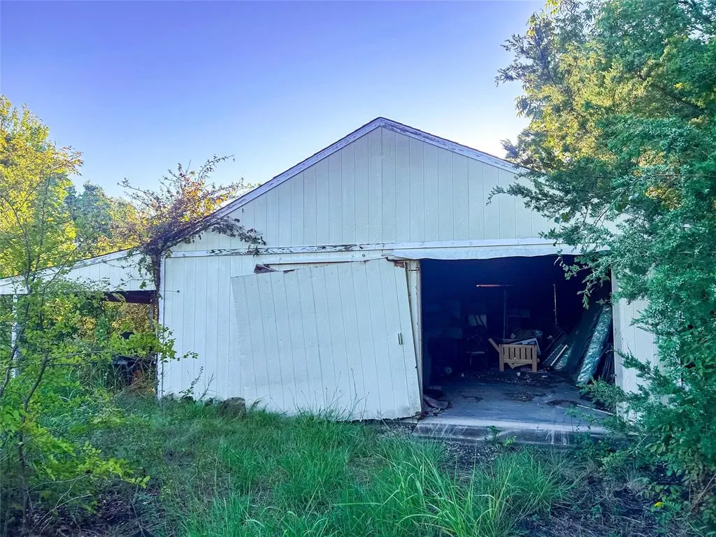 5201 Windmill Lane