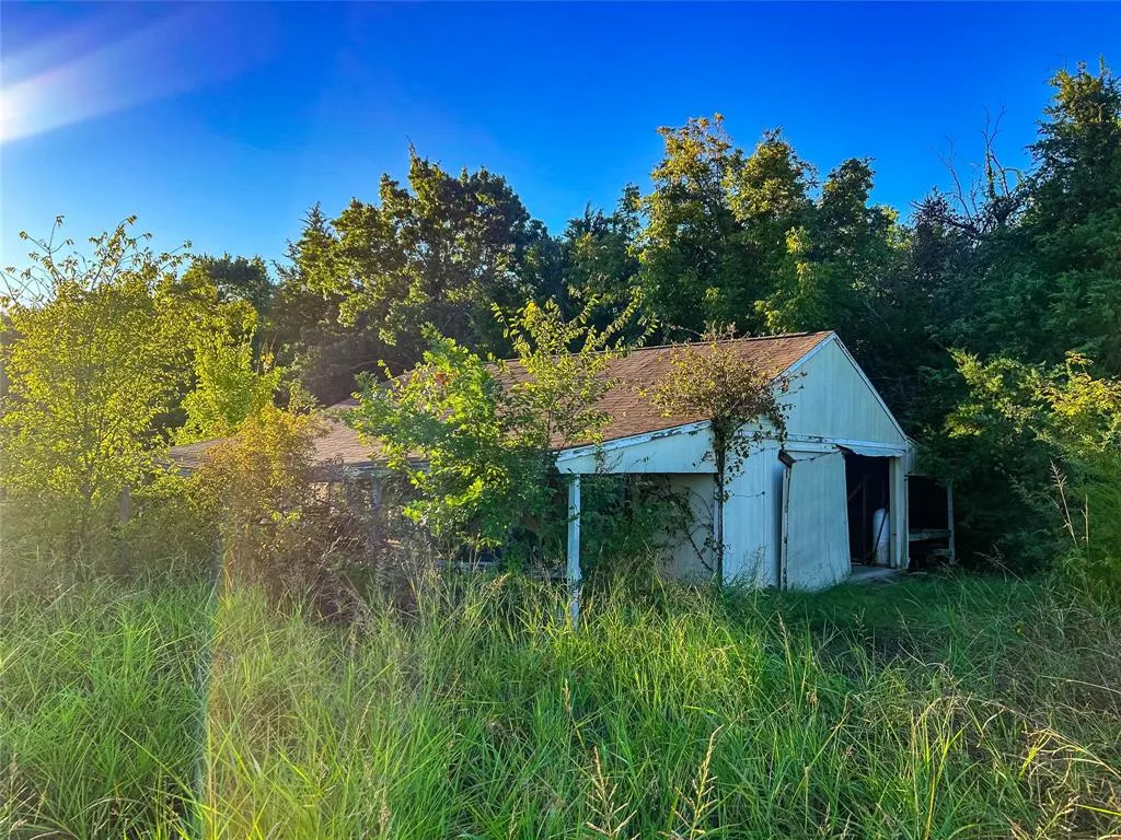5201 Windmill Lane