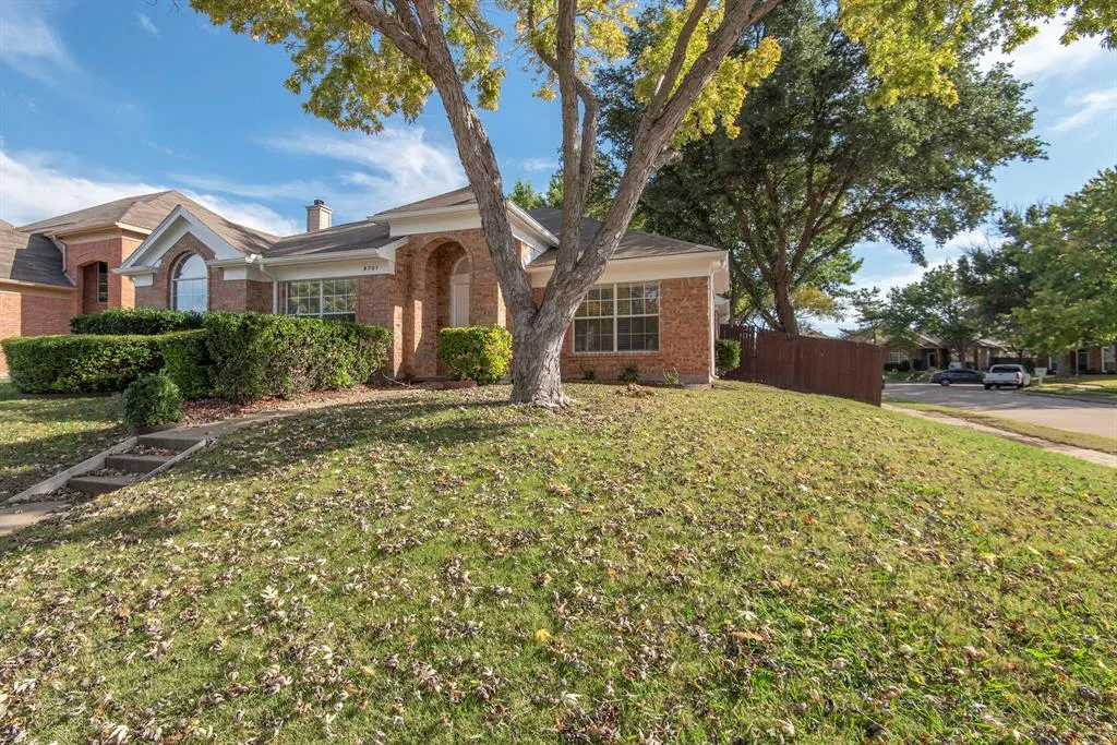9701 Preston Vineyard Drive