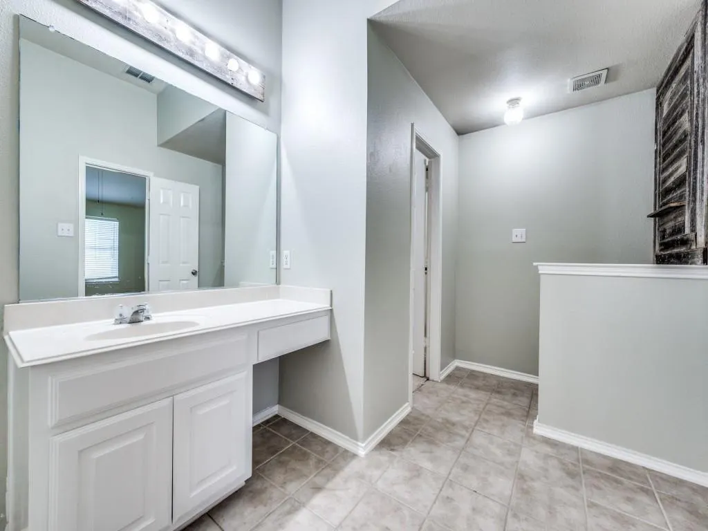 2844 Saddlebred Trail