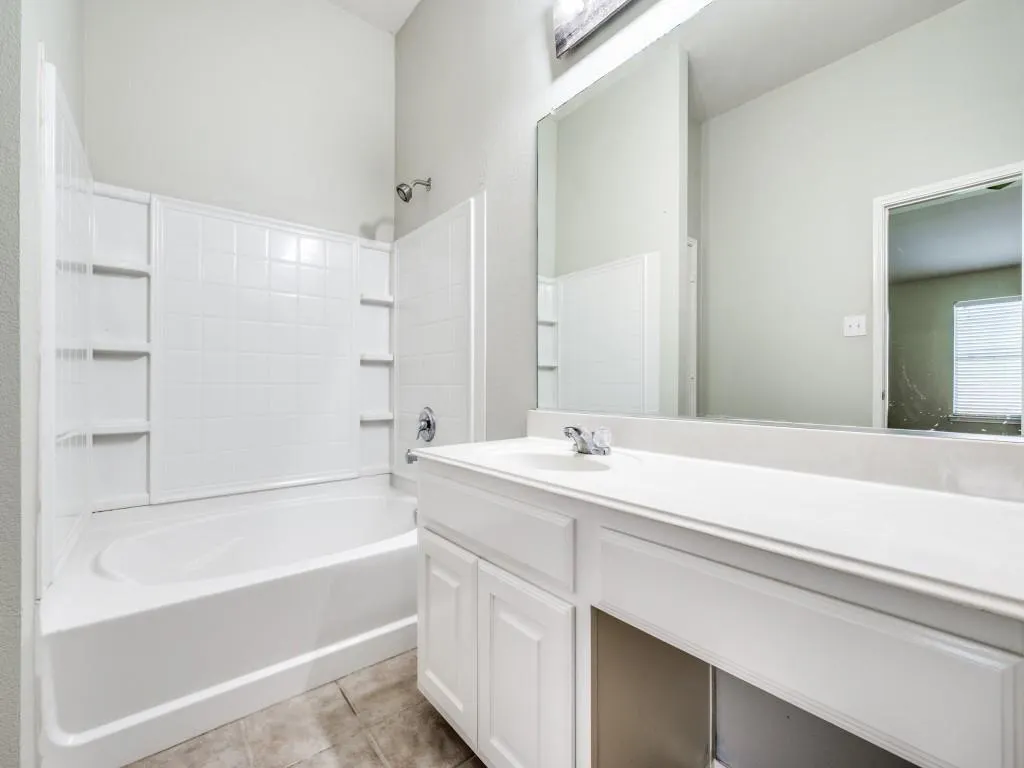 2844 Saddlebred Trail