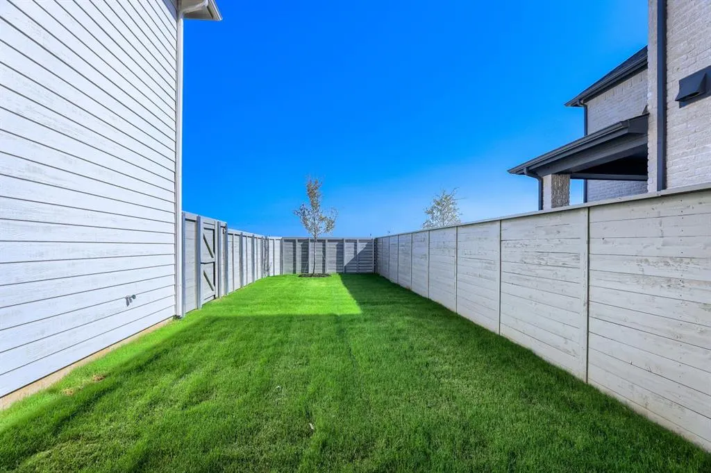 1604 Ramble Way