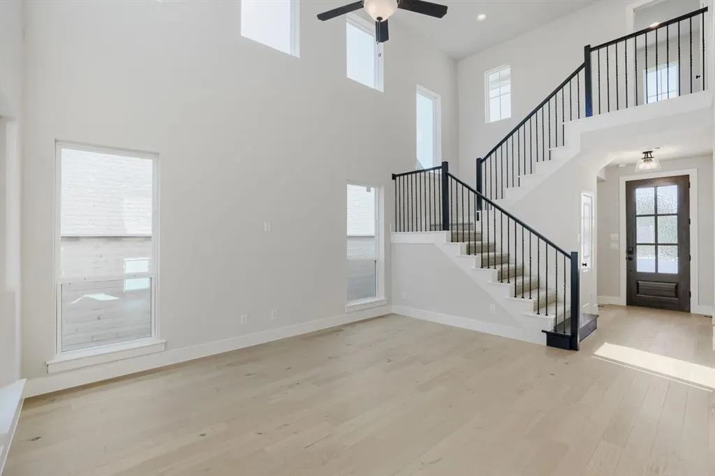 1604 Ramble Way