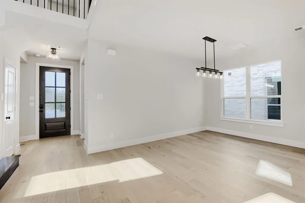 1604 Ramble Way