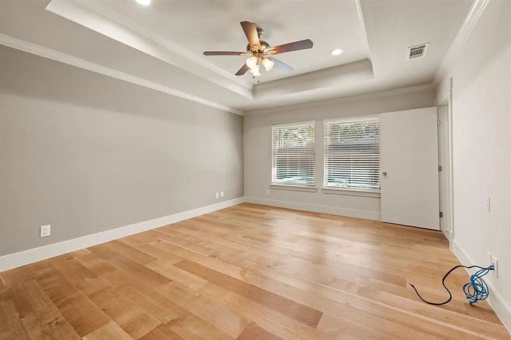 3504 Lakeridge Drive