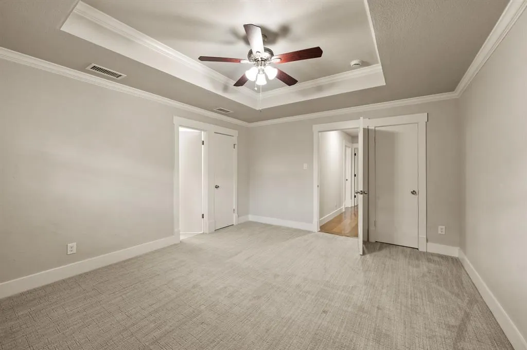 3504 Lakeridge Drive