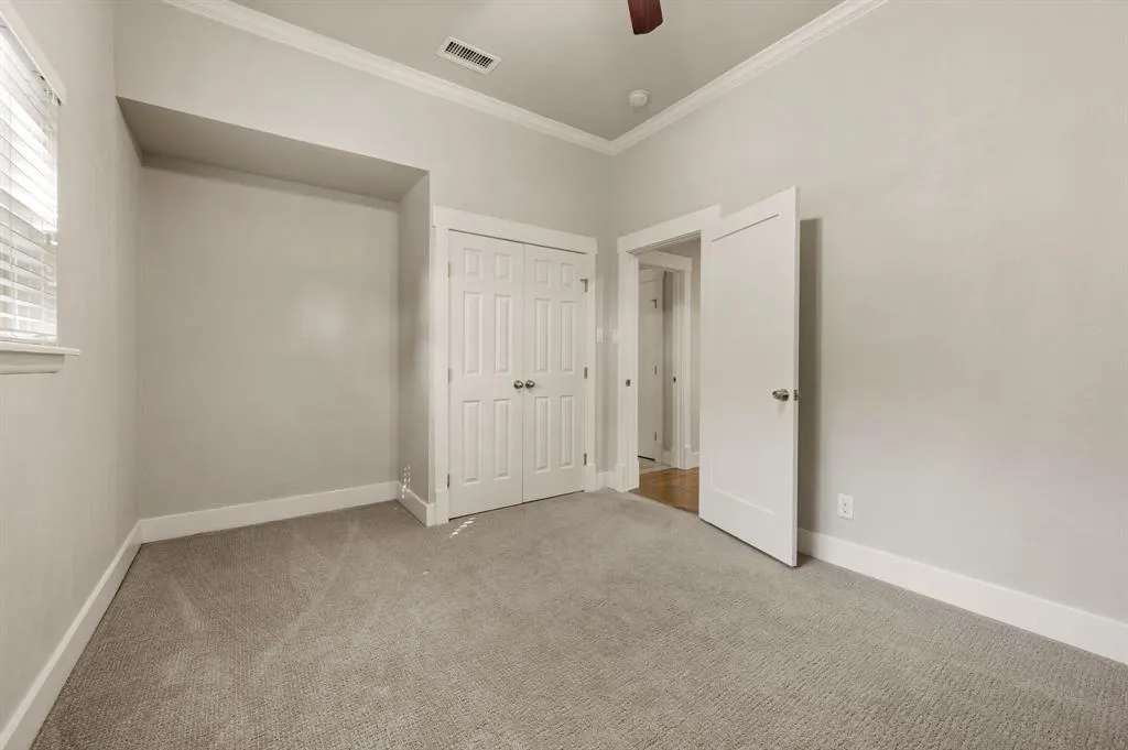 3504 Lakeridge Drive