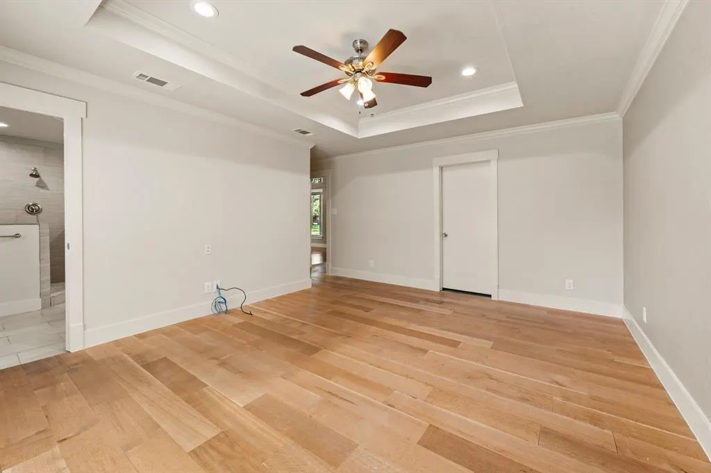 3504 Lakeridge Drive