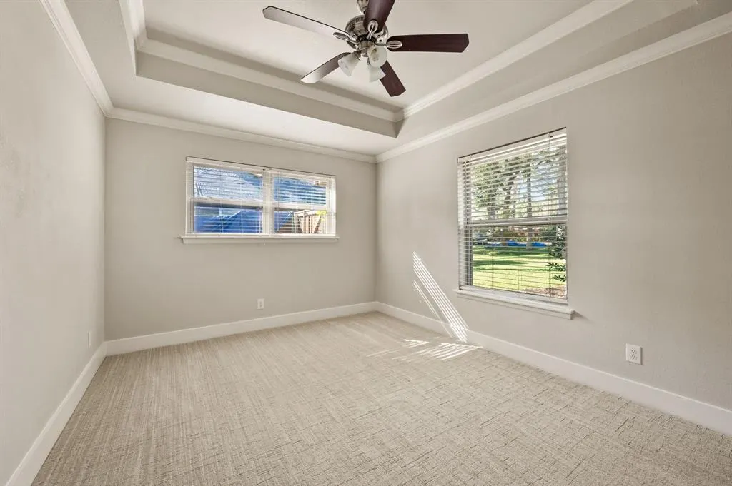 3504 Lakeridge Drive