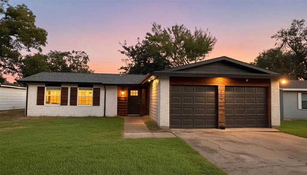 441 Melrose Drive