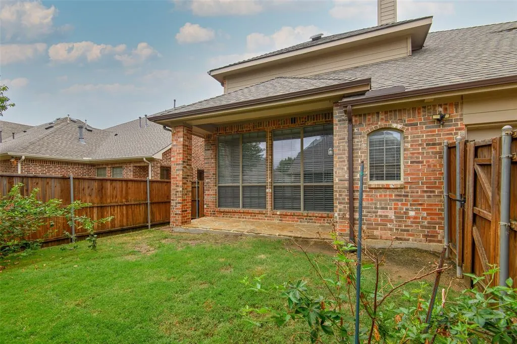 926 Sloan Drive
