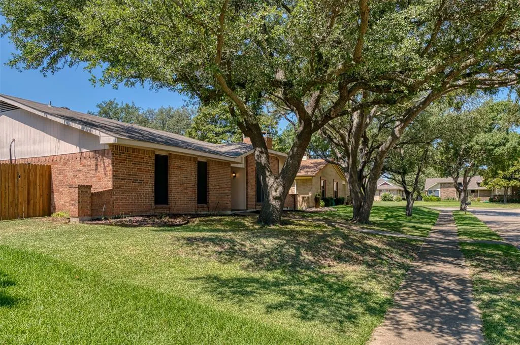 416 Lincoln Drive