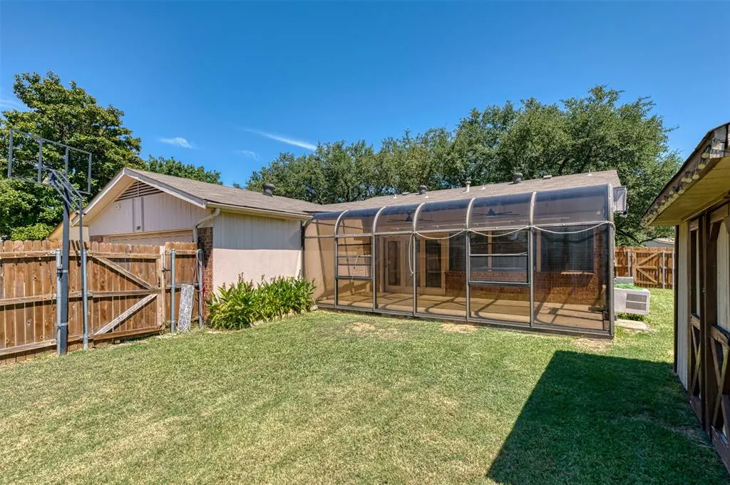 416 Lincoln Drive