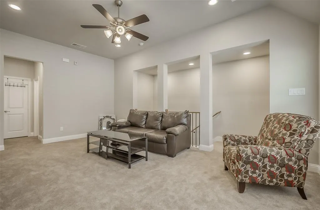 8504 Pine Valley Drive