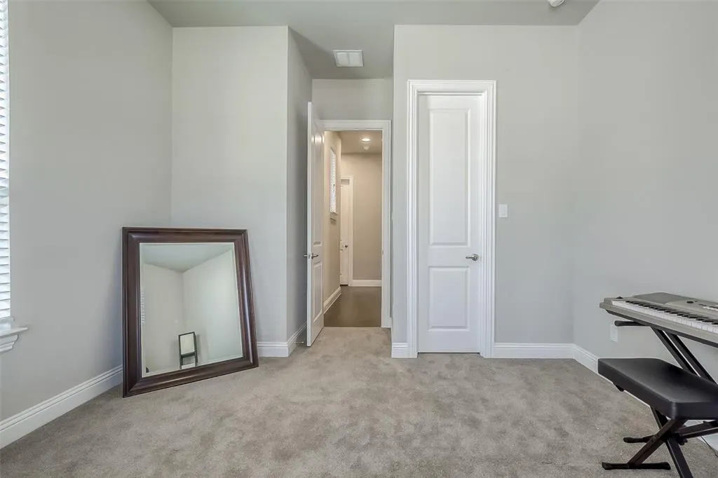 8504 Pine Valley Drive