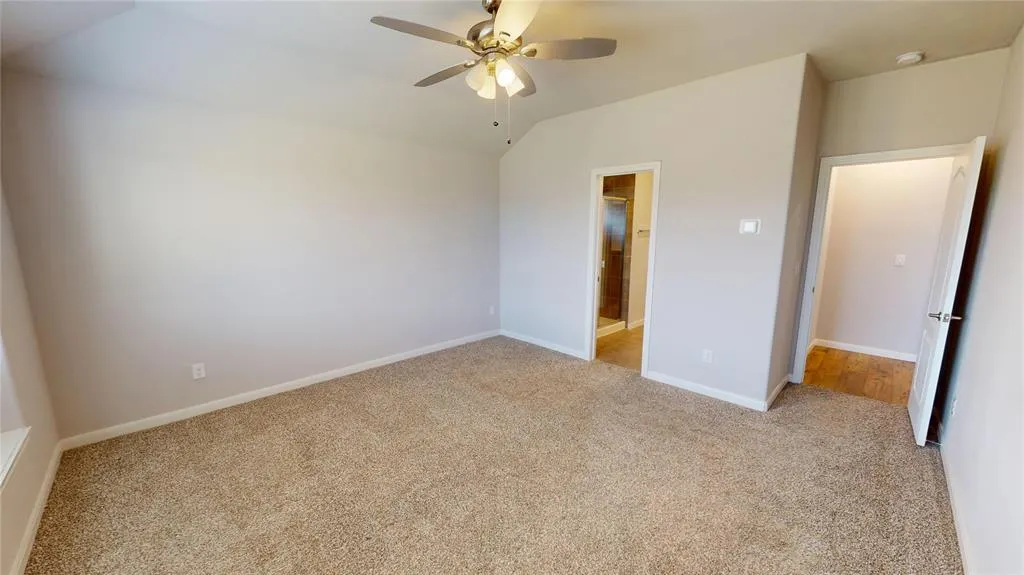 1118 Holcombe Drive