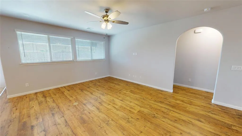 1118 Holcombe Drive
