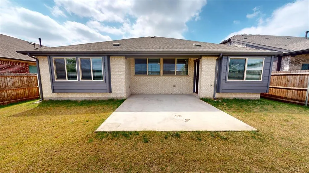1118 Holcombe Drive