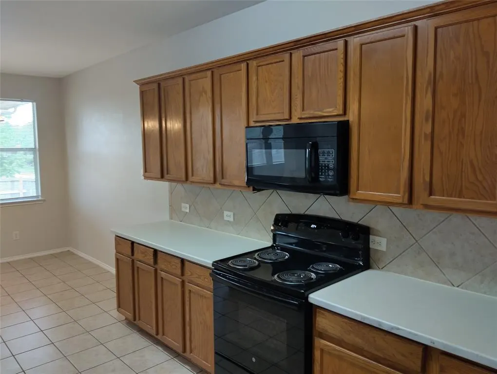 1133 Mockingbird Drive