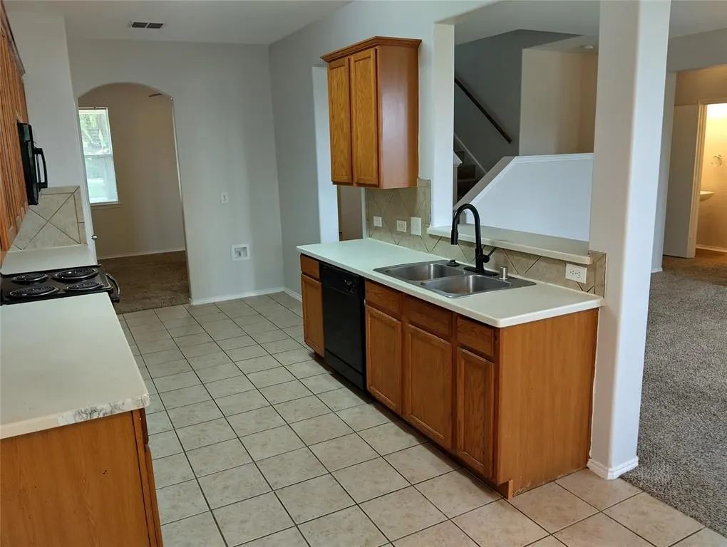 1133 Mockingbird Drive