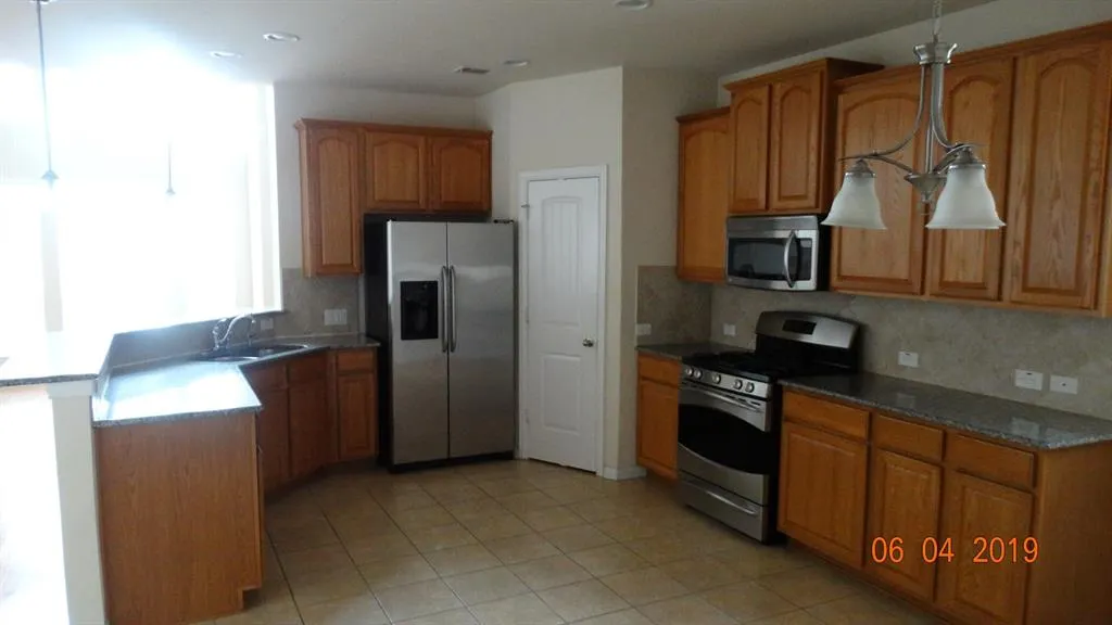 3412 PORTER CREEK