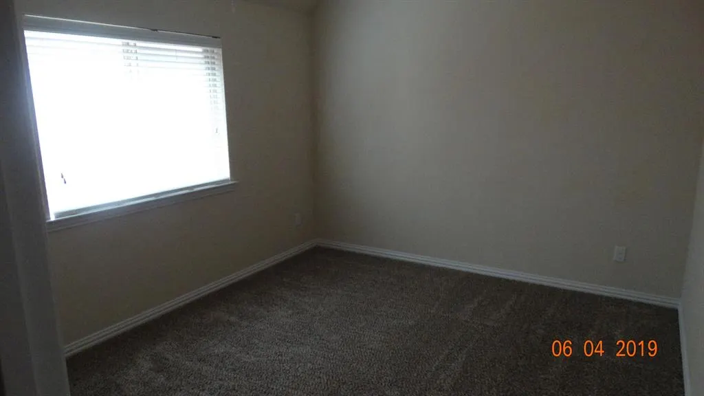 3412 PORTER CREEK