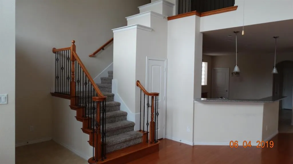 3412 PORTER CREEK