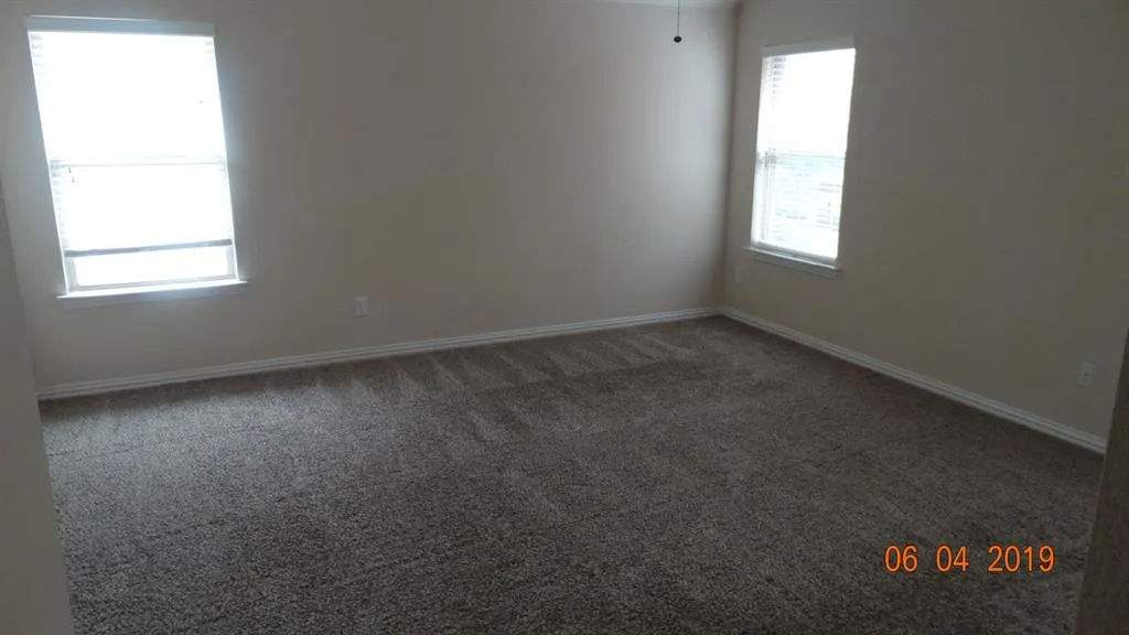 3412 PORTER CREEK