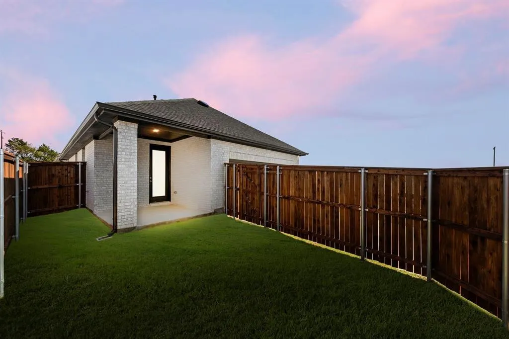 1429 Tipperary Drive