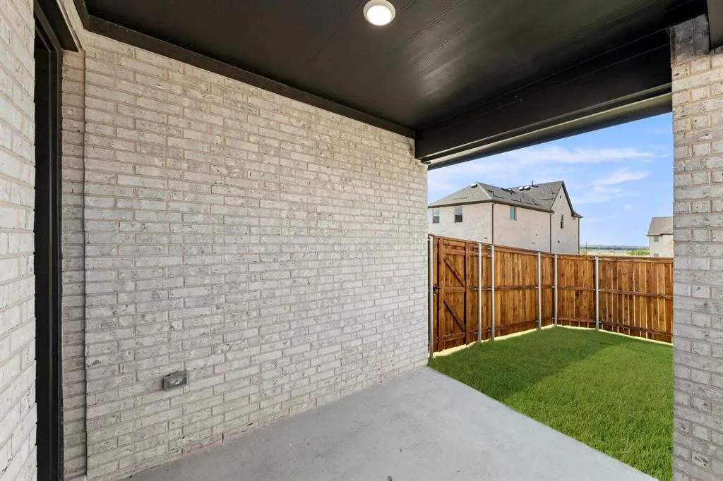 1429 Tipperary Drive