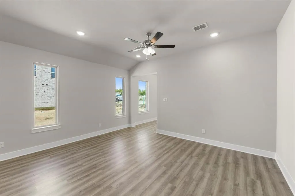 1429 Tipperary Drive