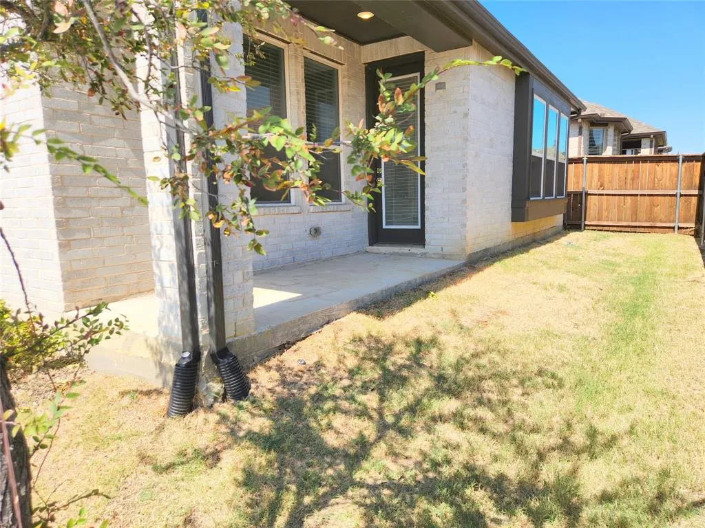 1501 Waxwing Place