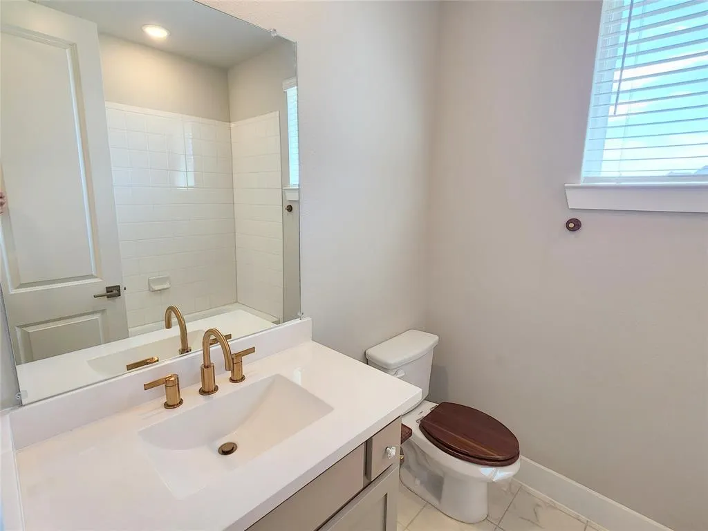 1501 Waxwing Place