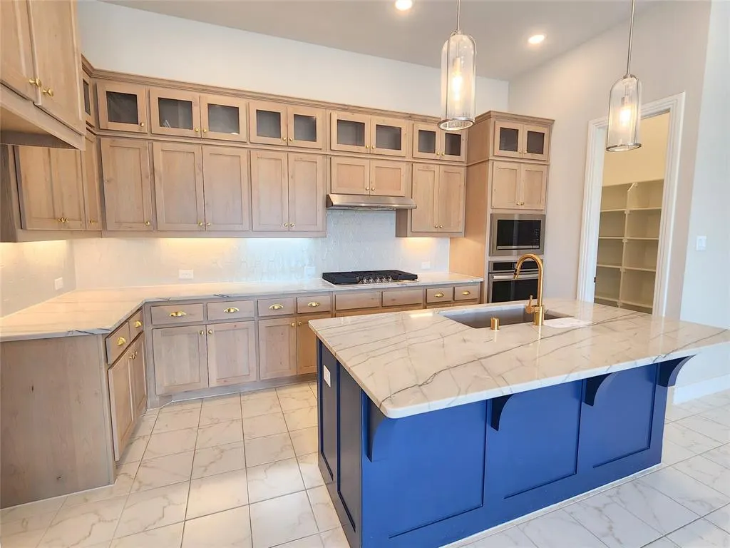 1501 Waxwing Place