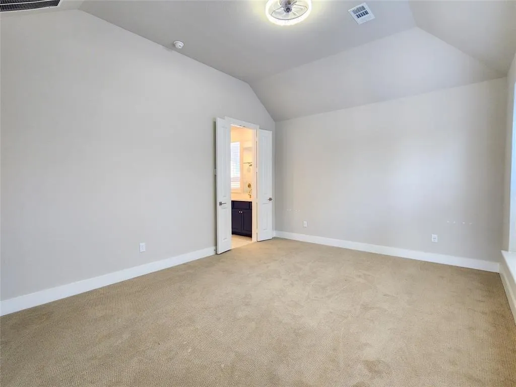 1501 Waxwing Place