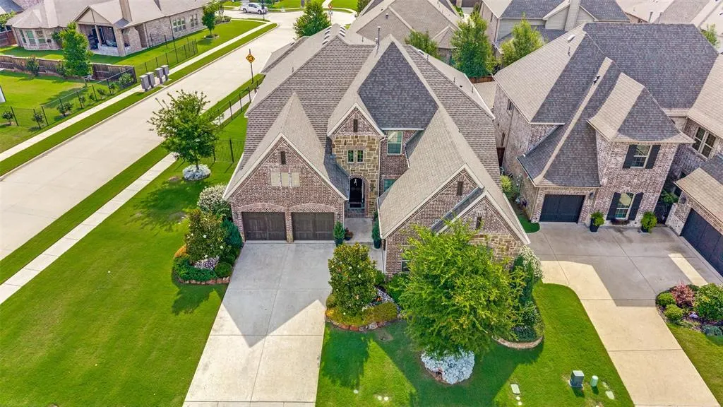 2144 Nassau Drive