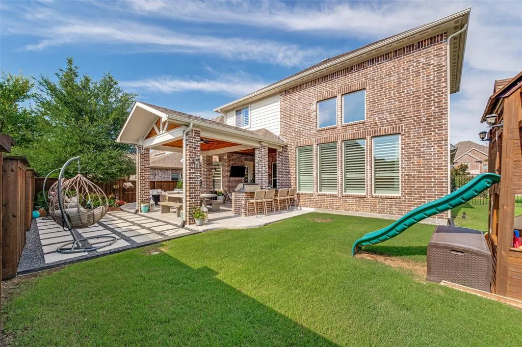 2144 Nassau Drive