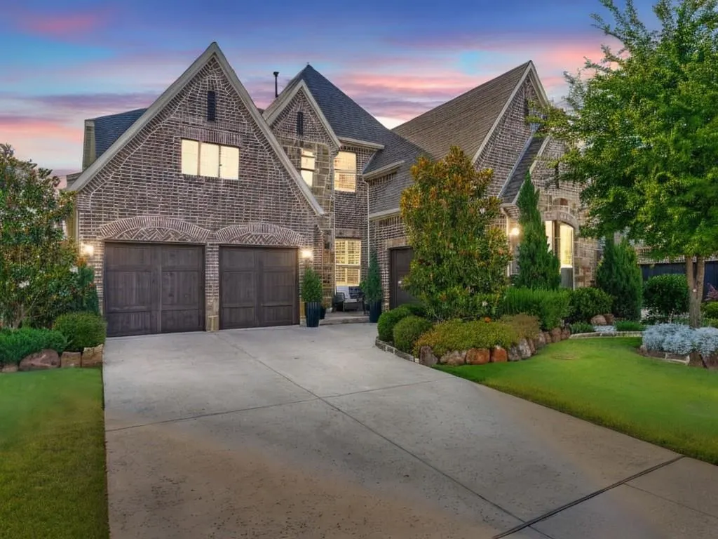 2144 Nassau Drive