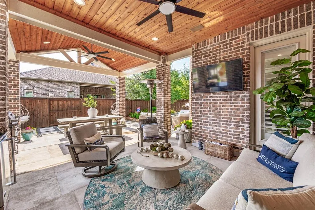 2144 Nassau Drive