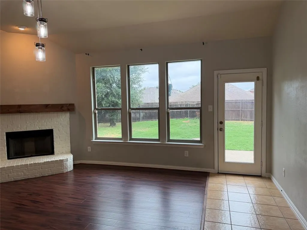 1716 Lake Wood Trail