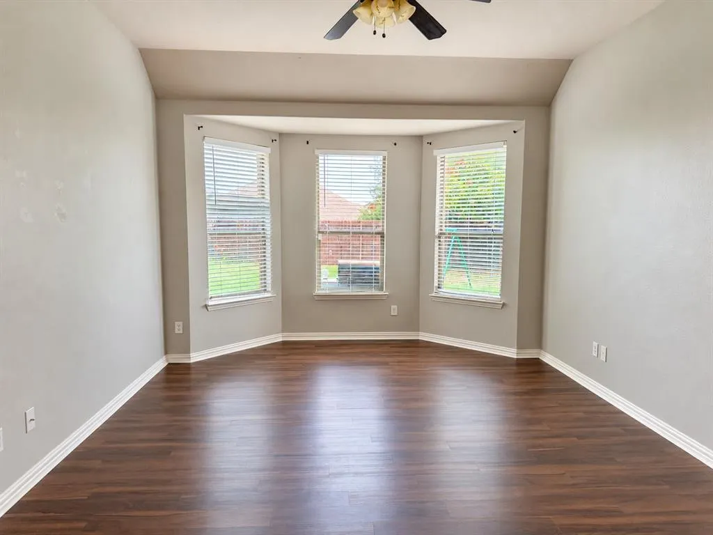 1716 Lake Wood Trail