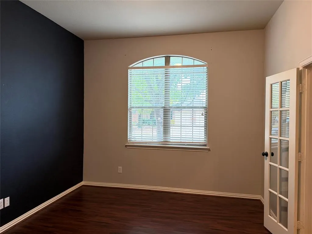 1716 Lake Wood Trail